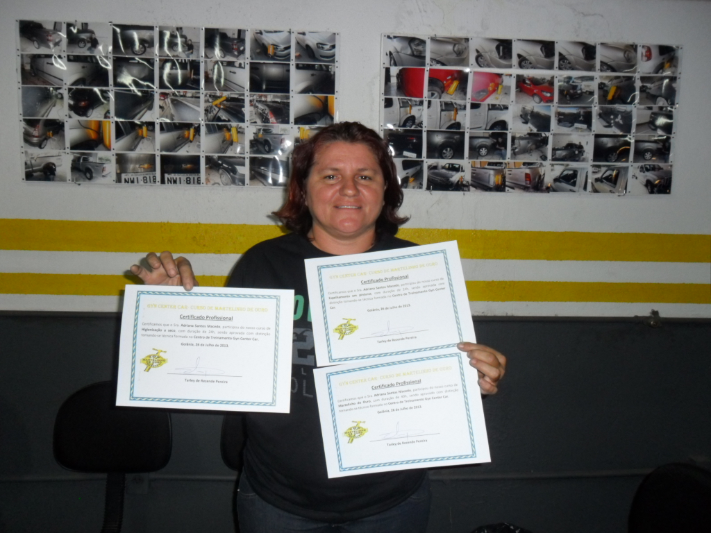 Adriana - Curso de Martelinho de Ouro - Polimento e Espelhamento - Reparo de Parabrisa - 2009